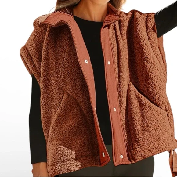Women's Oversized Sherpa Jacket Vest with Pockets Button Front - Picture 5 of 5